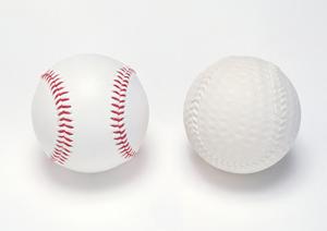 ドライバーは飛んで曲がらない事が重要